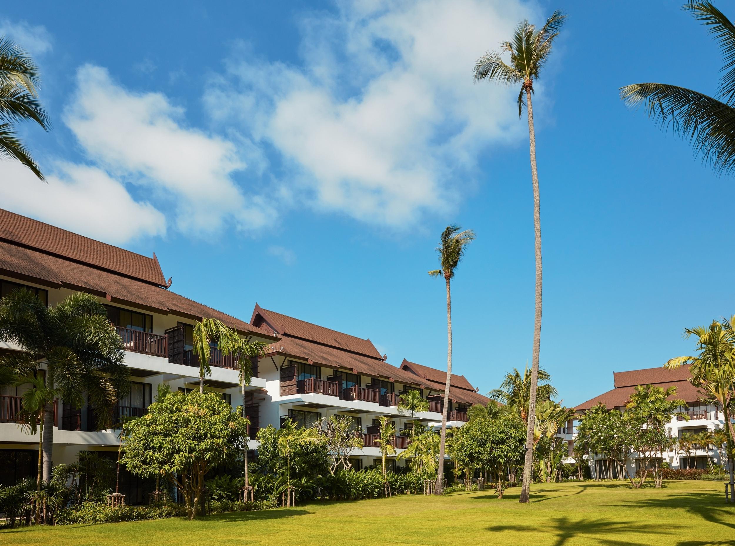 Amari Koh Samui Hotel Chaweng  Exterior photo The Royal Paradise Hotel & Spa