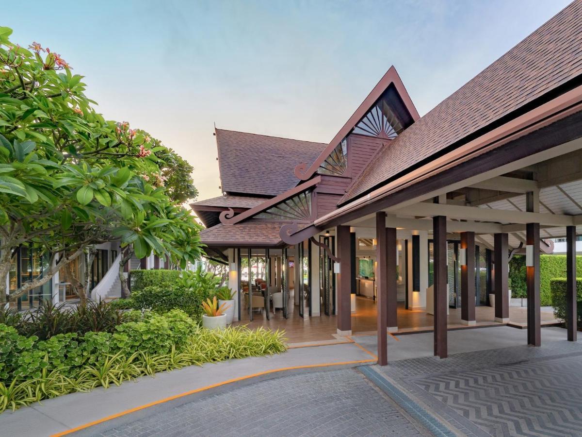 Amari Koh Samui Hotel Chaweng  Exterior photo The main entrance of the resort