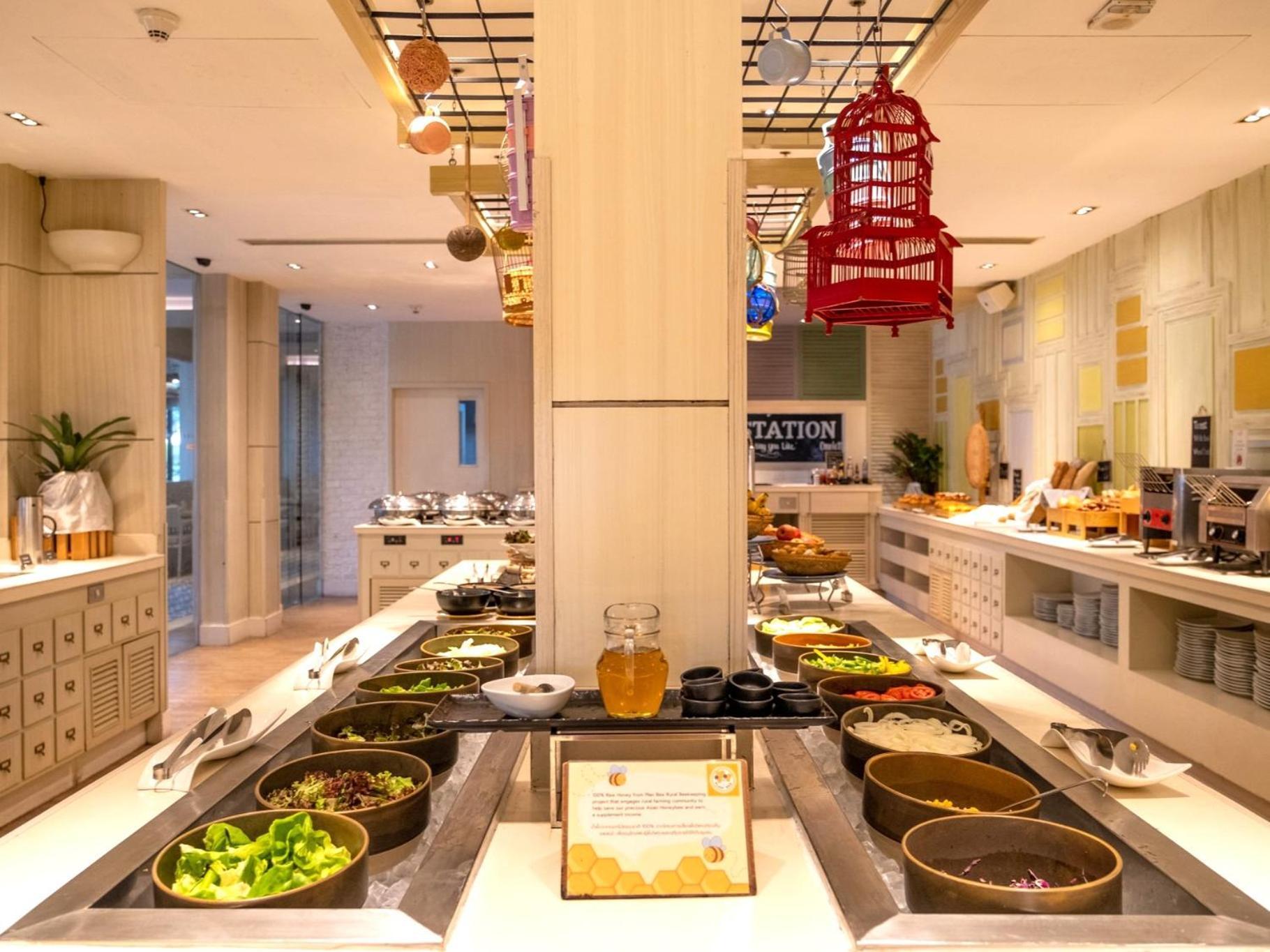 Amari Koh Samui Hotel Chaweng  Exterior photo A live kitchen on board a cruise ship