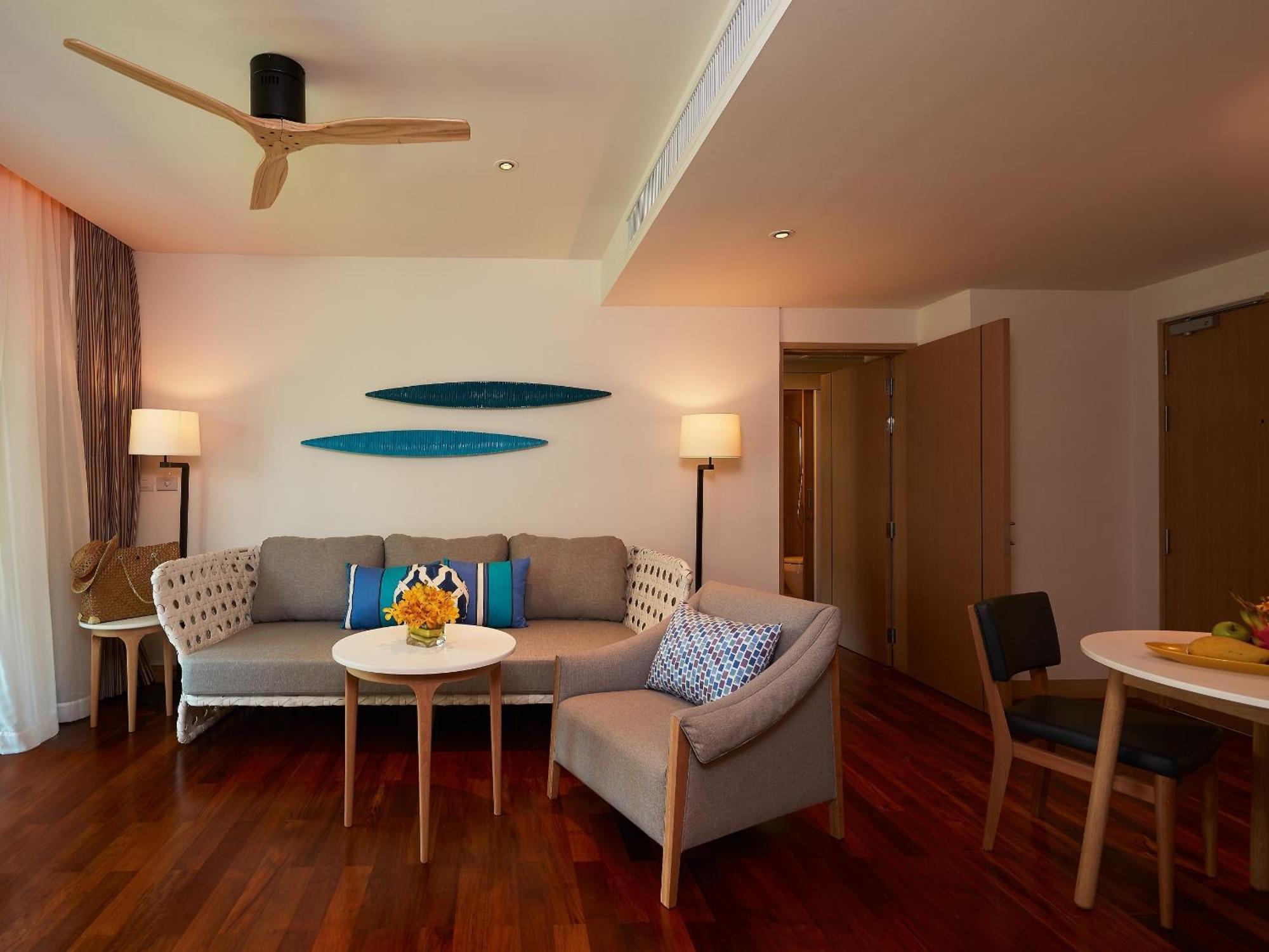 Amari Koh Samui Hotel Chaweng  Exterior photo Living room of a suite