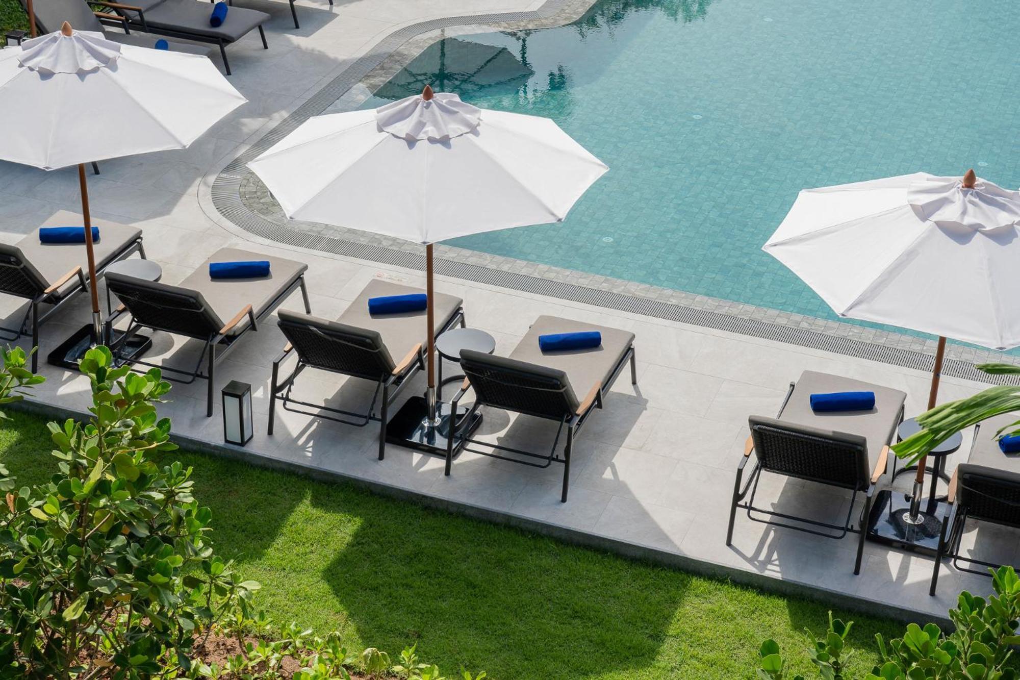 Amari Koh Samui Hotel Chaweng  Exterior photo The swimming pool at the hotel