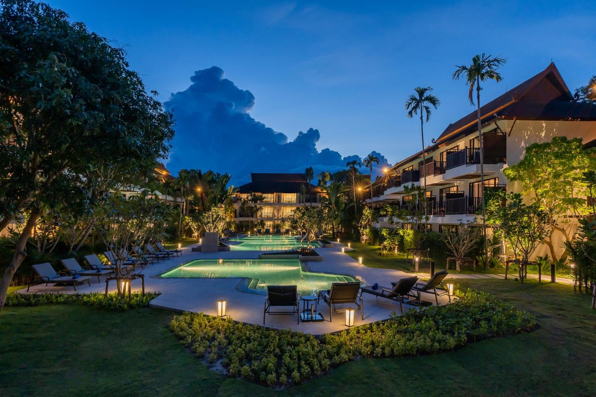 Amari Koh Samui Hotel Chaweng  Exterior photo The Royal Pool at The Royal